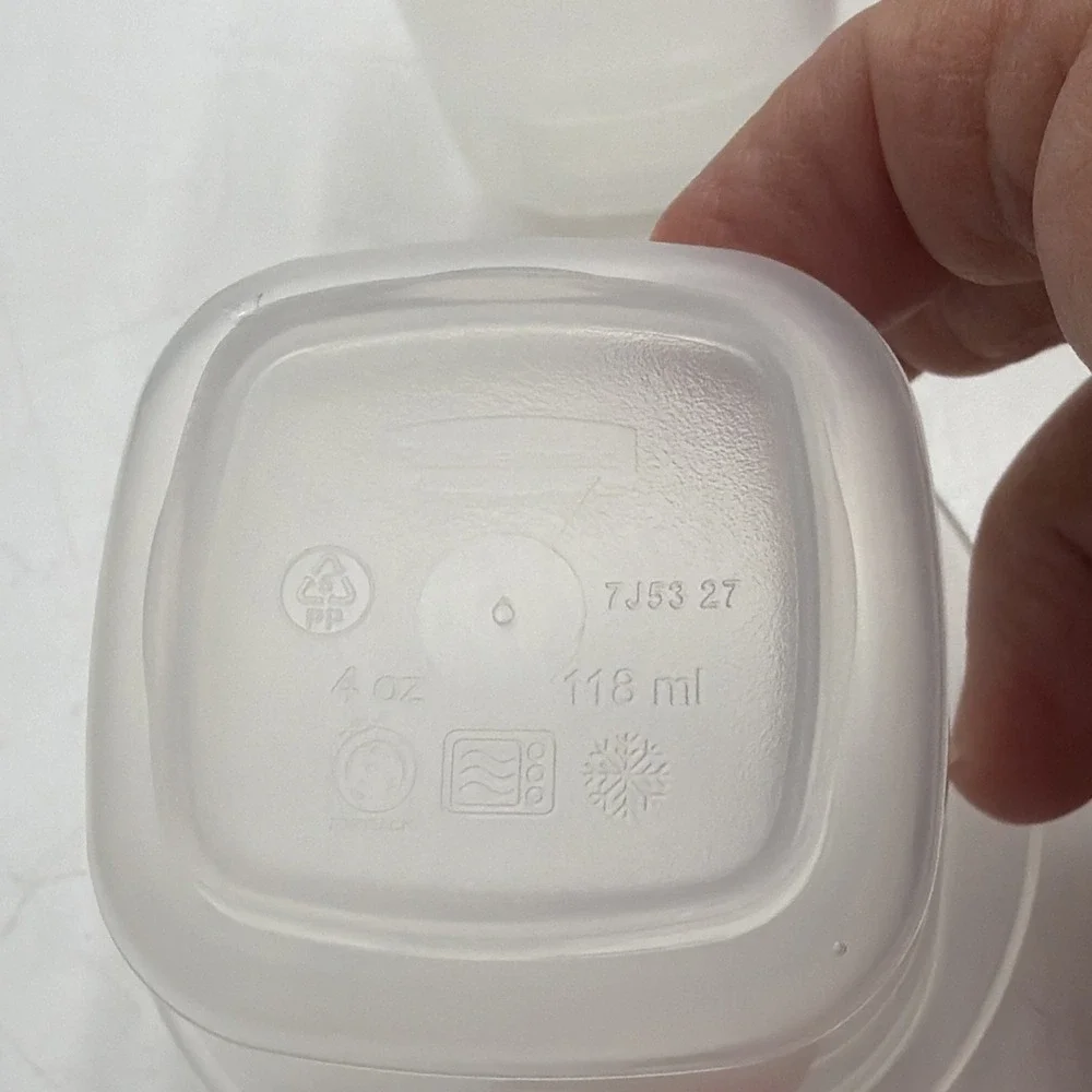 Rubbermaid 4 oz Small Snack Stacking Storage Containers Red Lids - Lot of 3 J753